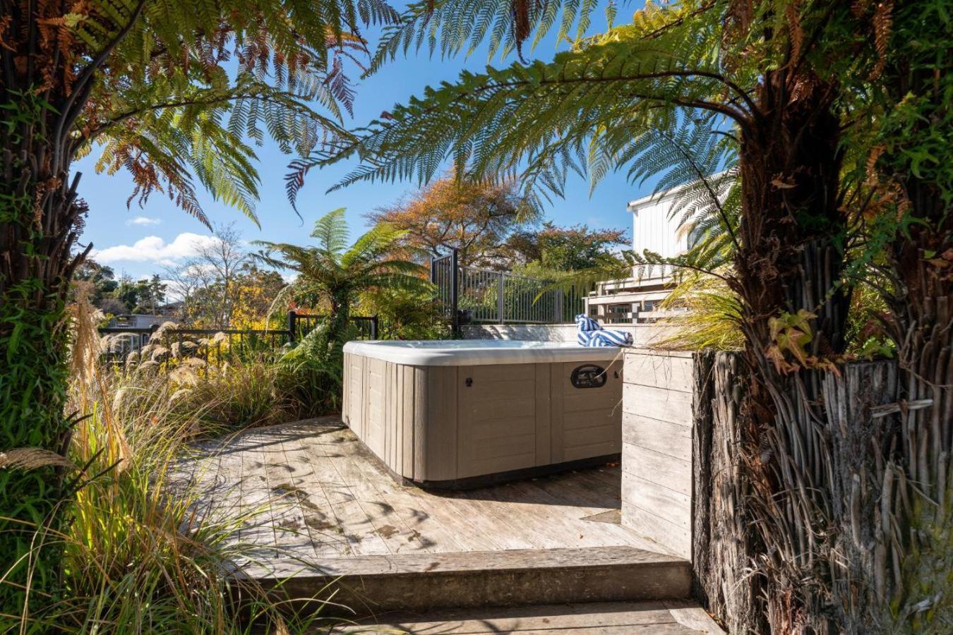 Bayview Lake Taupo Exterior foto